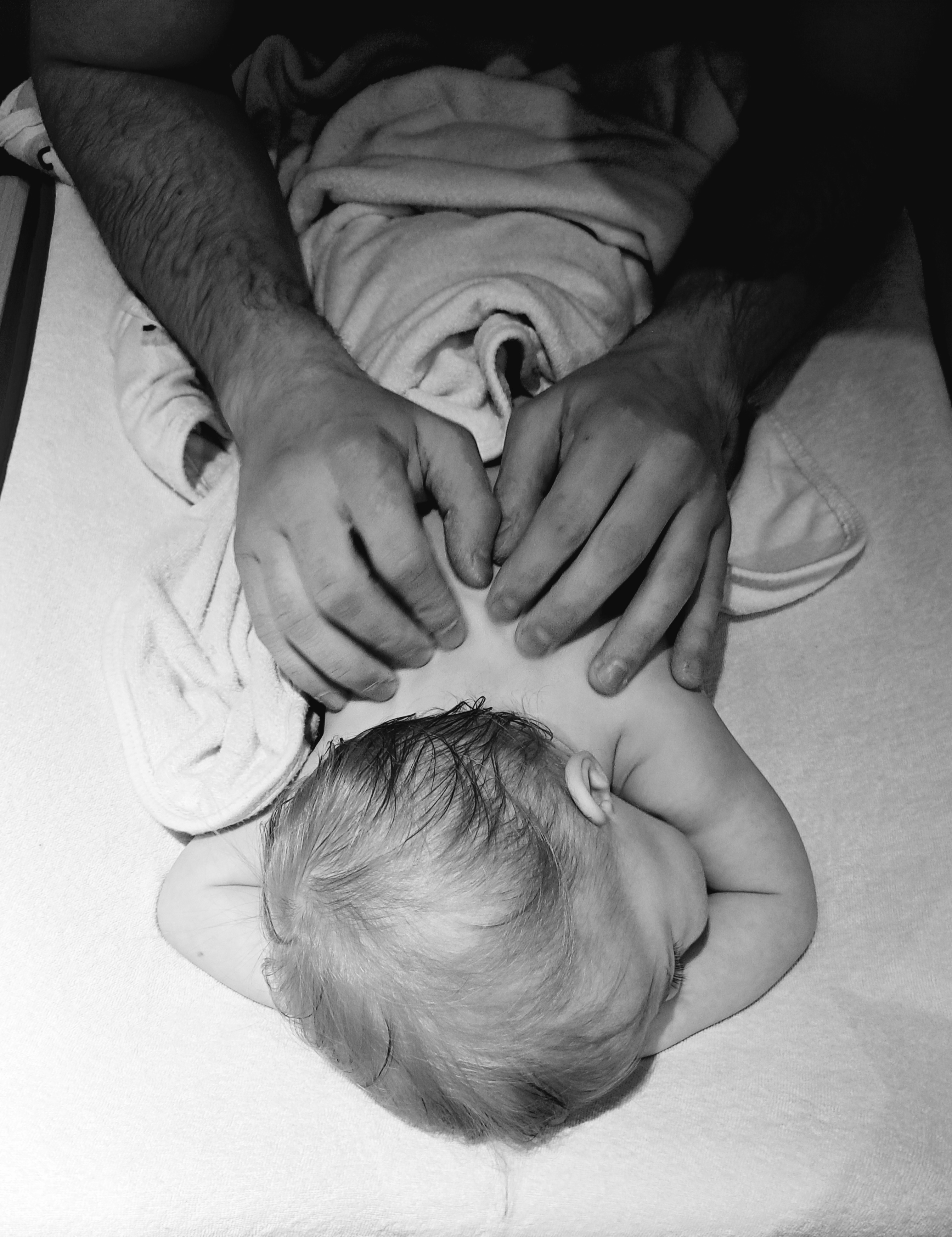 photo 1 de l'atelier massage de bébé